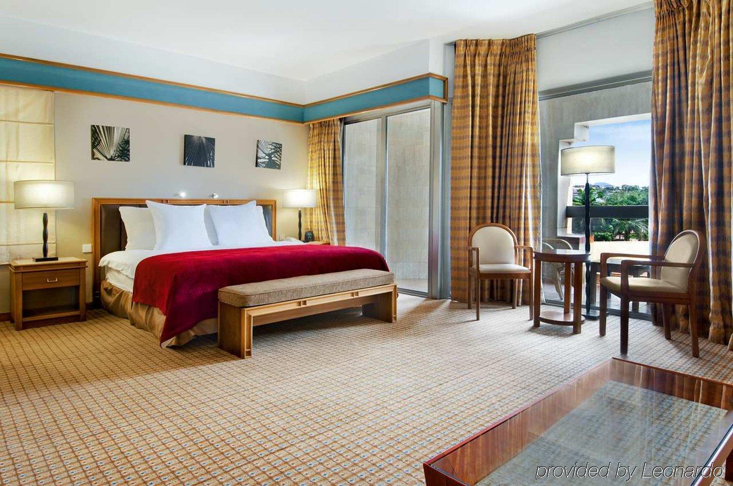 Hilton Yaounde Hotel Room photo